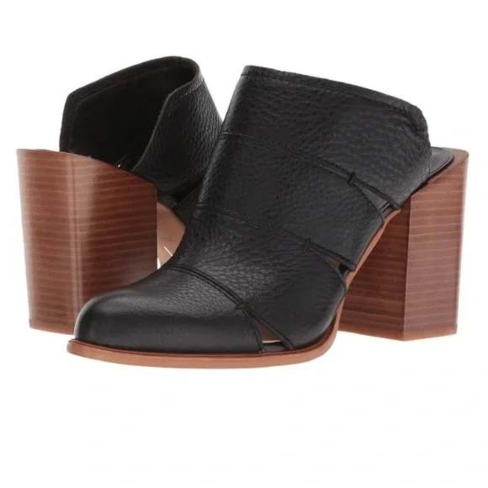Dolce Vita Black Leather Mules Size 10